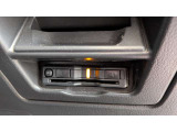 ビルトインタイプのETC車載器搭載。運転席側に装着されているのでカードの抜き差しも簡単です。