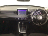 【前方視界】開放的な前方視界!運転がしやすく疲れにくいです♪窓が大きく、見通しがとっても良いおクルマですよ♪