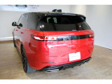 全国160台という希少価値が、優越感を約束!限定車専用の23インチホイールが放つオーラは、道ゆく誰もが振り返る特別な存在感を放ちます!