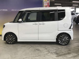 エンジンルーム、室内、クリーニング済みです。厳選したお車を屋内展示場にて展示中☆車両品質には自信がございます!ぜひ一度ご来店ください!!