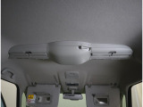 天井にはスリムサーキュレーター装備☆空気を循環してくれるので後席も快適に過ごして頂けます。