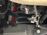 お車を安心してお乗りいただく為には、足回りの定期点検が欠かせません。サービスサポート(有償保証)では無料点検もご提供しており、安心のカーライフをお過ごしいただけるサポート体制が整っています。