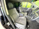 運転席シート廻りは使用感も少なく、良好な状態となっています。丁寧に使われていたことがよくわかりますね。