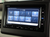 ナビゲーションは純正メモリーナビ(VXM-234VFi)を装着しております。AM、FM、CD、DVD再生、Bluetooth、音楽録音再生、フルセグTVがご使用いただけます。