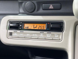 【オートエアコン】一度お好みの温度に設定すれば、車内の温度を検知し風量や温度を自動で調整。暑い&hellip;寒い&hellip;と何度もスイッチ操作をする必要はありません。快適な車内空間には必須の機能ですね♪