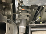 お車を安心してお乗りいただく為には、足回りの定期点検が欠かせません。サービスサポート(有償保証)では無料点検もご提供しており、安心のカーライフをお過ごしいただけるサポート体制が整っています。