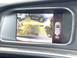 【パークアシスト・カメラ】駐車時に後方がリアルタイム映像で確認できます。大型商業施設や立体駐車場での駐車時や、夜間のバック時に大活躍!運転スキルに関わらず、今や必須となった装備のひとつです!