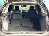 普段のお買い物や通勤、送迎等に十分な荷室スペースを確保しております。セカンドシートを倒すと、大きな荷物の積載も可能です♪