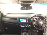 【前方視界】開放的な前方視界!運転がしやすく疲れにくいです♪窓が大きく、見通しがとっても良いおクルマですよ♪
