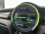 ◆LIBERALAは、輸入車選びの新たなスタイルを提案するインポート・セレクト・ブランドです。オーナー様となる方がクルマから直接感じる感性を第一にした、最良の一台との出会いをコーディネートいたします。