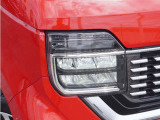 【ヘッドライト】省電力で長寿命の明るく運転しやすいLEDヘッドランプです。明るく照らすので暗い夜道からお客様を守ってくれます。