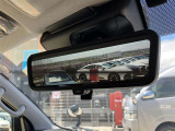 後方確認をミラーではなくカメラ映像で確認出来るデジタルインナーミラーを搭載!荷物があり、後方確認が出来ない時や雨天時などにとても便利☆