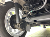 お車を安心してお乗りいただく為には、足回りの定期点検が欠かせません。サービスサポート(有償保証)では無料点検もご提供しており、安心のカーライフをお過ごしいただけるサポート体制が整っています。