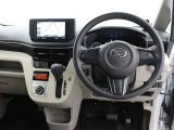 運転席廻りです。