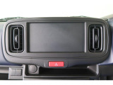 オーディオレス仕様車ですので、お客様好みのナビゲーションやオーディオが装着可能です。