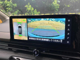【アラウンドビューモニター】専用のカメラにより、上から見下ろしたような視点で360度クルマの周囲を確認することができます☆死角部分も確認しやすく、狭い場所での切り返しや駐車もスムーズに行えます。
