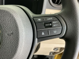 【アダプティブ・クルーズ・コントロール】予め設定した車速内でクルマが自動的に加減速。 前走車との適切な車間距離を維持しながら追従走行し、高速道路でのドライバーの疲労を軽減してくれる嬉しい機能付♪