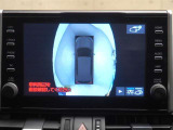 死角となる部分も確認できます。運転初心者も熟練者もあって困らない装備です。