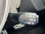 【クルーズコントロール】高速道路もラクラク走行。アクセルを離しても一定速度で走行ができ、長距離運転時の負担を軽減!加速・減速も簡単なスイッチ操作で調整できます。