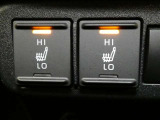 運転席と助手席には寒い時にうれしいシートヒーターが装備されてます。