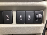 両側電動スライドドア装備!