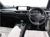 UX 250h バージョンL 4WD 