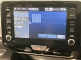 いまや必須装備「ナビゲーション」搭載!知らない場所にスイスイッとドライブ。もう、これなしではハンドルを握れませんね!でも運転中の操作は危険ですのでご注意ですね☆
