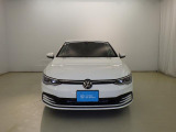 VWは小さな車も、大きな車も、平等です。クラスによって品質や安全性に差を付けない。ボディ剛性と精度、重厚なドアの音はどの車種も共通です。是非一度体感してみて下さい。
