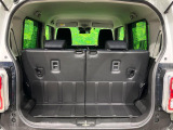 普段のお買い物や通勤、送迎等に十分な荷室スペースを確保しております。セカンドシートを倒すと、大きな荷物の積載も可能です♪