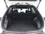 ラゲージ容量は、5人乗車時でもクラストップレベルの487Lを実現。また後席を倒すとさらに広いスペースを確保できます。
