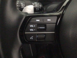 ステアリングリモコンは、運転中でも簡単に音量調整やチャンネル変更もできます!わき見運転防止にもつながるので安心です♪