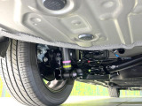 お車を安心してお乗りいただく為には、足回りの定期点検が欠かせません。サービスサポート(有償保証)では無料点検もご提供しており、安心のカーライフをお過ごしいただけるサポート体制が整っています。