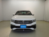 VWは小さな車も、大きな車も、平等です。クラスによって品質や安全性に差を付けない。ボディ剛性と精度、重厚なドアの音はどの車種も共通です。是非一度体感してみて下さい。