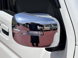 [ウィンカーランプ付ドアミラー]おしゃれな車の必須装備!ドアミラーにウインカーが付いているので、視認性もアップ!!