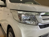 【HIDヘッドライト】夜道や雨天走行が明るく視界良好!!HID(ディスチャージ)ヘッドライト装備です!安心ドライブを楽しんで下さい♪明るいほうが、運転疲労を軽減できます♪