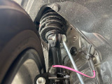 お車を安心してお乗りいただく為には、足回りの定期点検が欠かせません。サービスサポート(有償保証)では無料点検もご提供しており、安心のカーライフをお過ごしいただけるサポート体制が整っています。