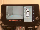 いまや必須装備「ナビゲーション」搭載!知らない場所にスイスイッとドライブ。もう、これなしではハンドルを握れませんね!でも運転中の操作は危険ですのでご注意ですね☆