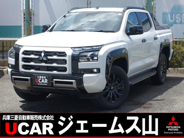 トライトン 2.4 GSR ディーゼル 4WD 