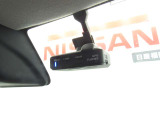 ドライブレコーダー☆いくら安全運転をしていても、事故に巻き込まれることもあります。万が一のときに証拠として使えるドライブレコーダー純正オプションで4万円ほどかかるものが付いています!