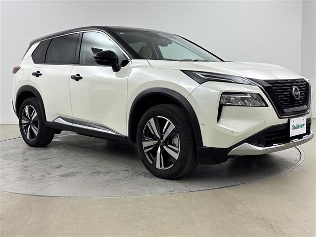 エクストレイル 1.5 G e-4ORCE 4WD 4WD 本革シート