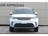 アバンギャルドなデザインと伝統のレンジローバー血統の融合。高い悪路走破性能を誇る質実剛健のDNAを継承したスタイリッシュコンパクトSUV。それがDISCOVERYです。