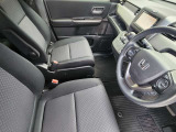 運転席周りきれいに掃除済みです