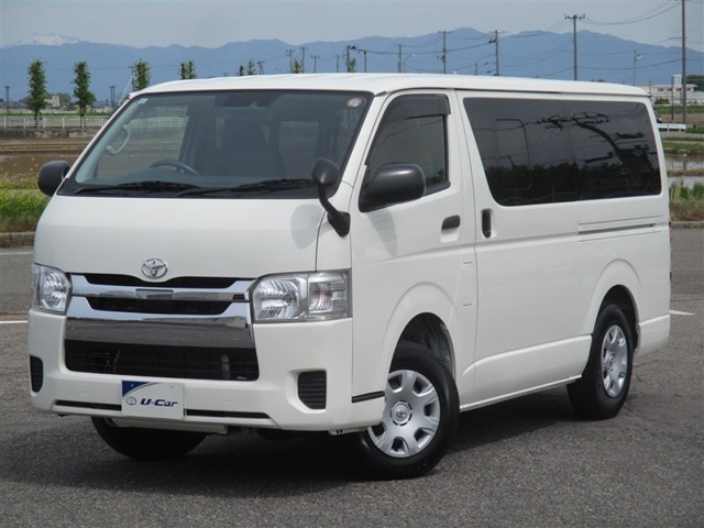 トヨタ ハイエースバン 