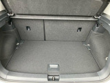 スクエア基調のラゲッジルームはデッドスペースを極力排除。少しでも多くの荷物が載せられるよう設計されています。