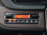 オートエアコンを装備しております!自動で調整してくれますので、車内も快適です☆