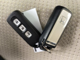 便利なスマートキー2個付きです。