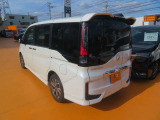 左後ろからの画像です!日々お買い得車両続々入庫しております!