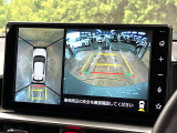 【パノラミックビューモニター】専用のカメラにより、上から見下ろしたような視点で360度クルマの周囲を確認することができます☆死角部分も確認しやすく、狭い場所での切り返しや駐車もスムーズに行えます。