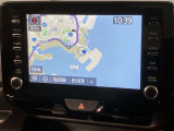 いまや必須装備「ナビゲーション」搭載!知らない場所にスイスイッとドライブ。もう、これなしではハンドルを握れませんね!でも運転中の操作は危険ですのでご注意ですね☆