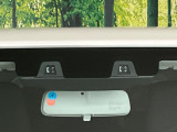 【スズキ セーフティサポート】走行中に前方の車両等を認識し、衝突しそうな時は警報とブレーキで衝突回避と被害軽減をアシスト。より安全にドライブをお楽しみいただけます。